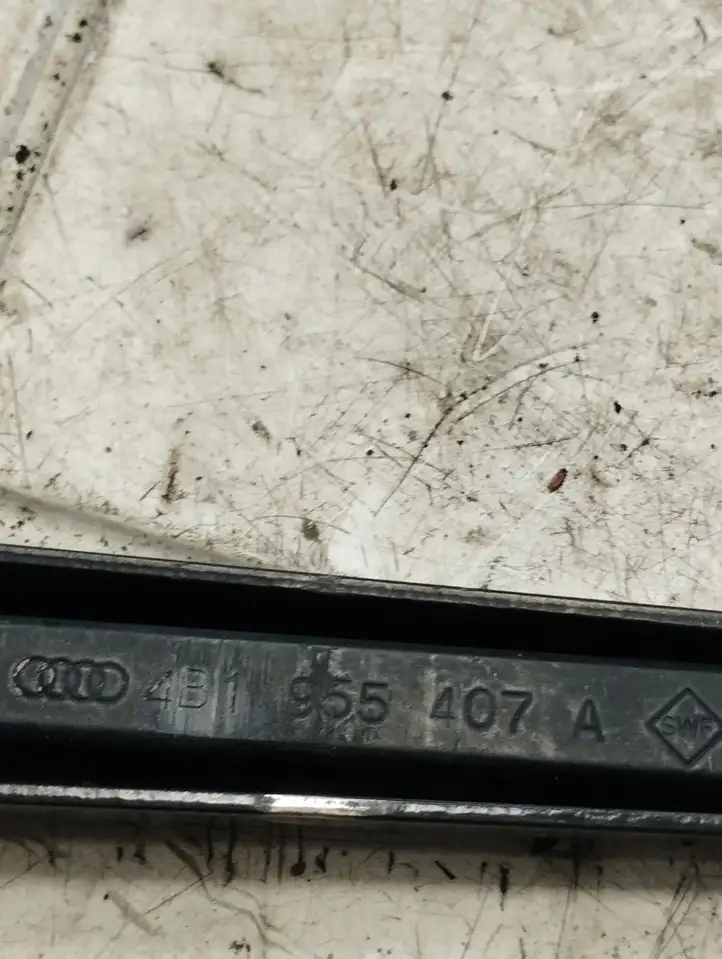 Audi A6 S6 C5 4B (1997 - 2001) 4B1955407A Рычаг стеклоочистителя — фото 2