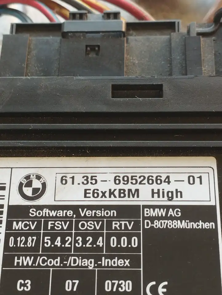 BMW 5 E60 E61 (2004 - 2010) 6135695266401 Модуль комфорта — фото 3