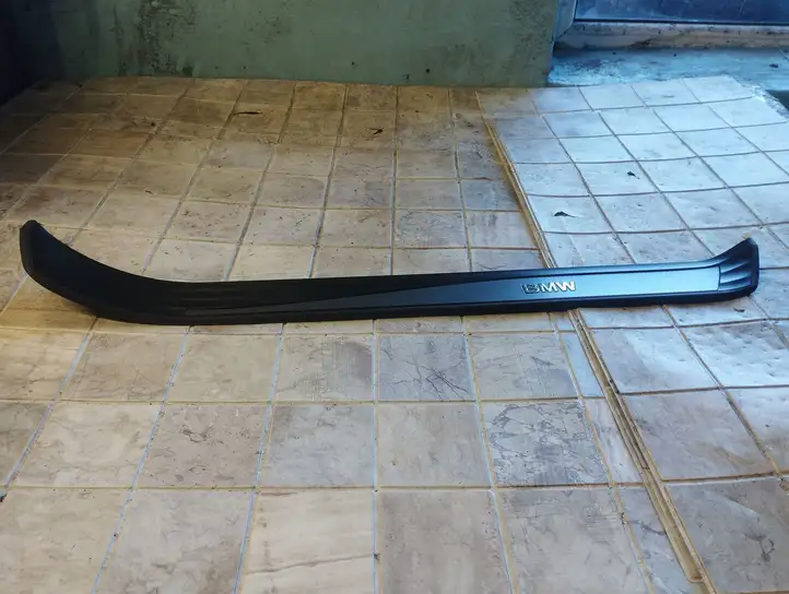 BMW 5 E60 E61 (2004 - 2010) 51477034304 Внутренняя отделка переднего порога — фото 1