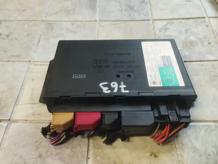 Audi A6 S6 C5 4B (1997 - 2001) 4B0962258E Модуль комфорта — фото 1