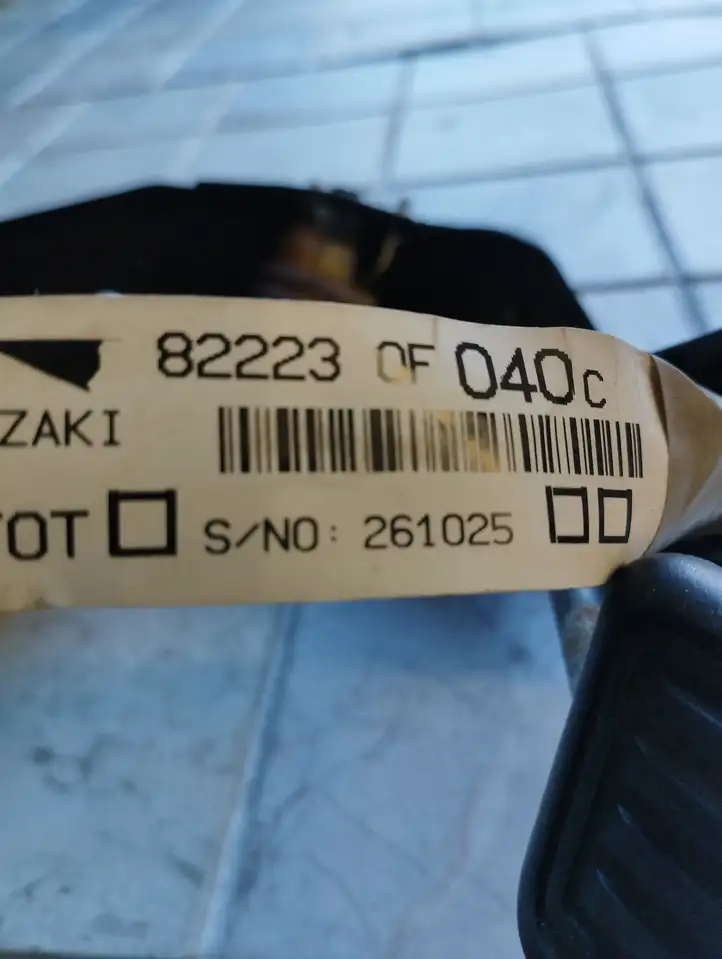 Toyota Corolla Verso AR10 (2004 - 2009) 822230F040C Педаль акселератора — фото 3
