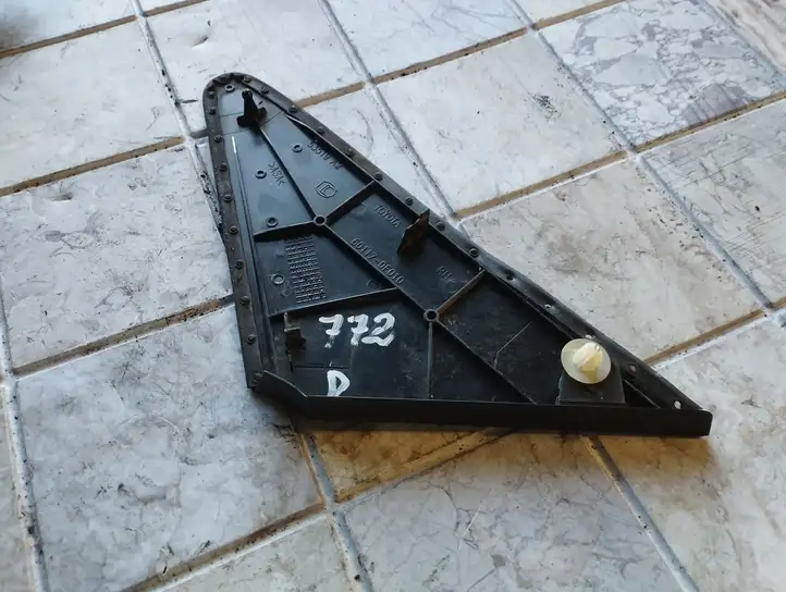 Toyota Corolla Verso AR10 (2004 - 2009) 601170F010 Прочие внешние детали — фото 4