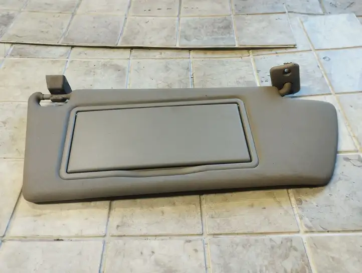 Opel Vectra C (2002 - 2005) 90559995 Солнцезащитный козырек — фото 1