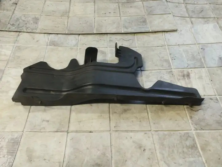 Toyota Corolla Verso AR10 (2004 - 2009) 532850F040 Дефлектор воздуха — фото 1