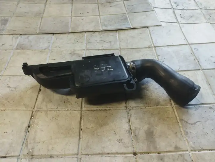 Peugeot 206 (1998 - 2012) 9650712480E4 Шланг сапуна — фото 3