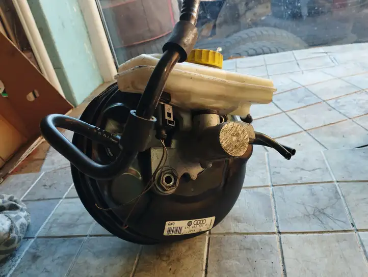 Audi A6 S6 C6 4F (2004 - 2008) 4F0612105G Вакуумный усилитель тормозов — фото 5