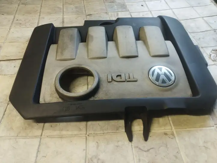 Volkswagen Touran I (2003 - 2010) 03G103925G Крышка двигателя декоративная — фото 2