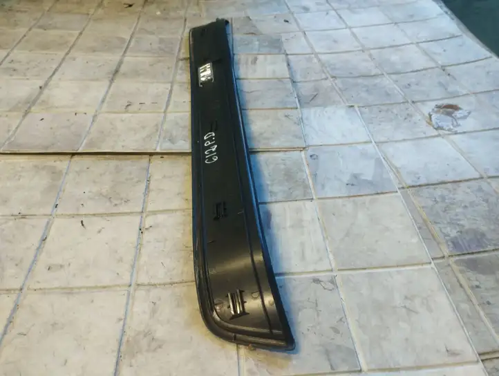 BMW 3 E90 E91 (2005 - 2012) 514773060280 Внутренняя отделка переднего порога — фото 2