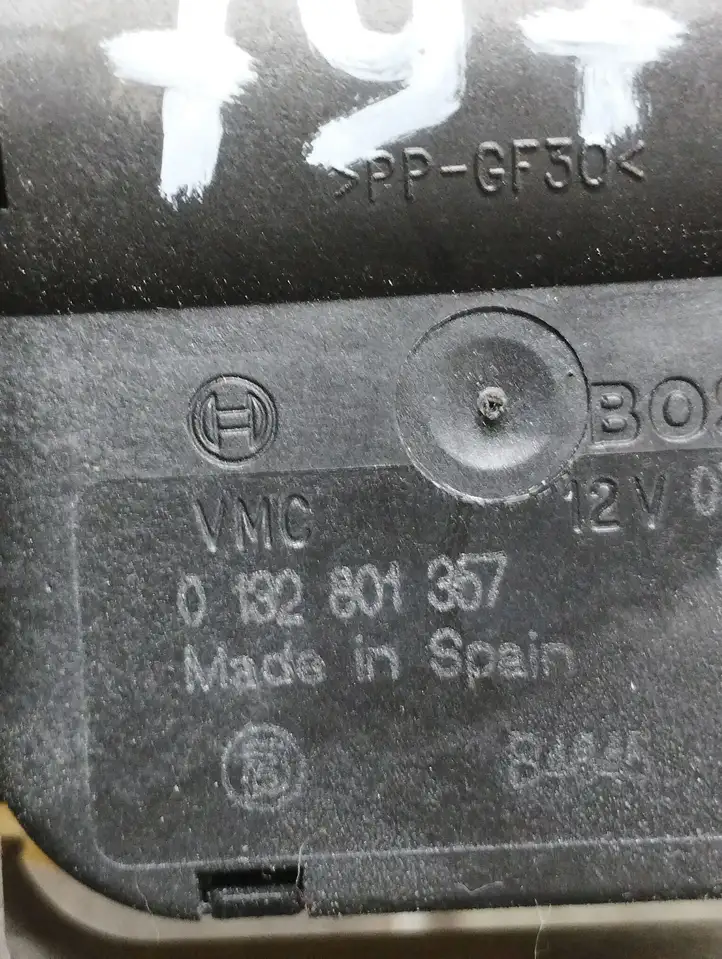 Volkswagen Polo (2005 - 2009) 0132801357 Двигатель задвижки потока воздуха — фото 5