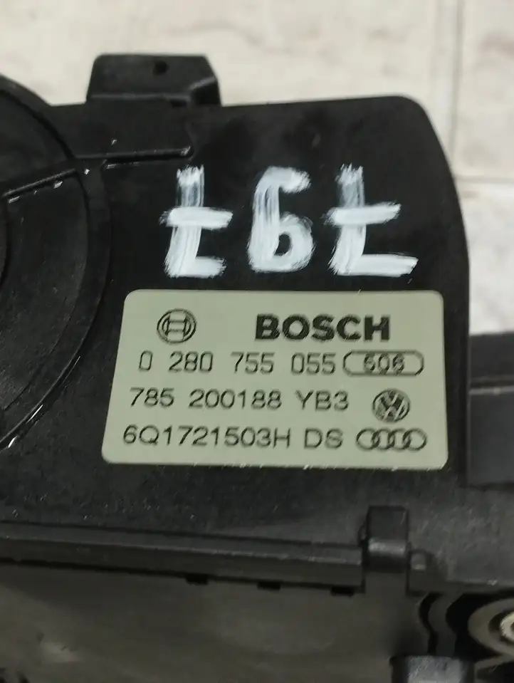Volkswagen Polo (2005 - 2009) 0280755055 Педаль акселератора — фото 2