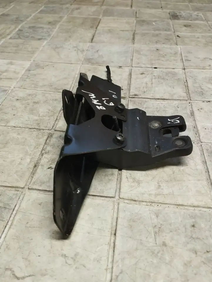 BMW 5 E60 E61 (2004 - 2010) 7071594 Замок крышки багажника — фото 5