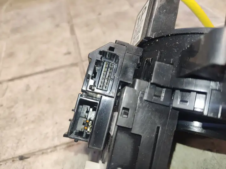 Subaru Outback (2009 - 2014) 83111AJ150 Контактное кольцо SRS — фото 6