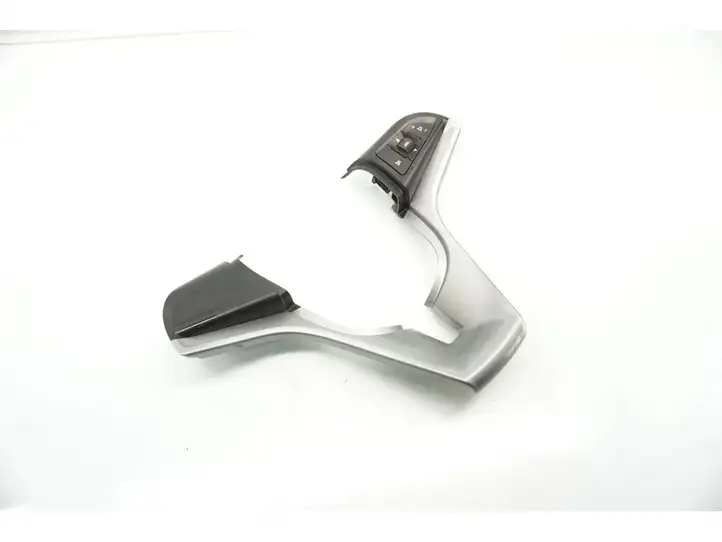 Chevrolet Orlando (2010 - 2015) 13275250 Кнопки на рулевом колесе — фото 1