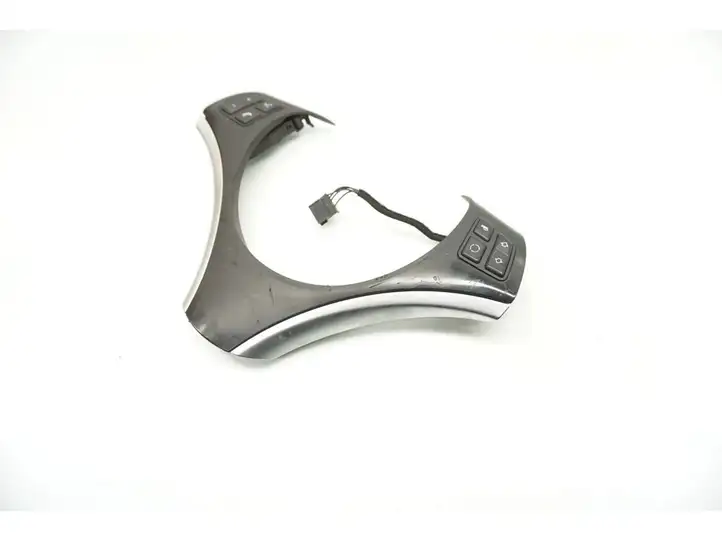 BMW 1 E81 E87 (2004 - 2011) 6769894 Кнопки на рулевом колесе — фото 1