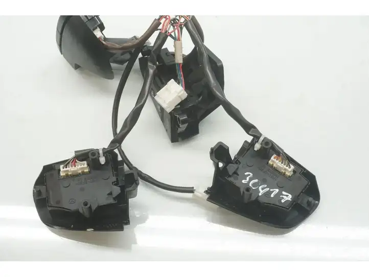 Mazda 3 II (2011 - 2013) 75B979 Кнопки на рулевом колесе — фото 3
