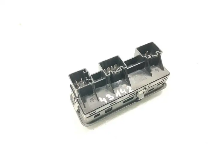Land Rover Range Rover Sport L320 (2005 - 2009) YUD500950 Блок кнопок стеклоподъемников — фото 3