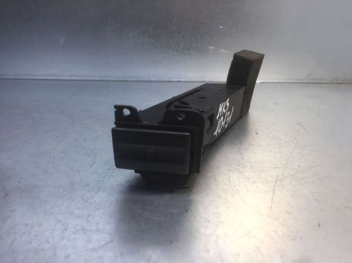Ford Mondeo Mk III (2000 - 2007)  4S7113564 Держатель чашки