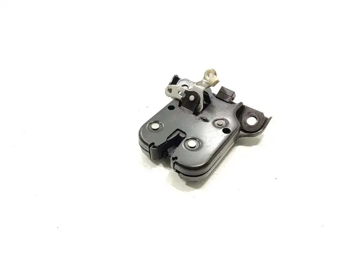 Audi A3/S3 8P (2004 - 2008) Замок крышки багажника — фото 1