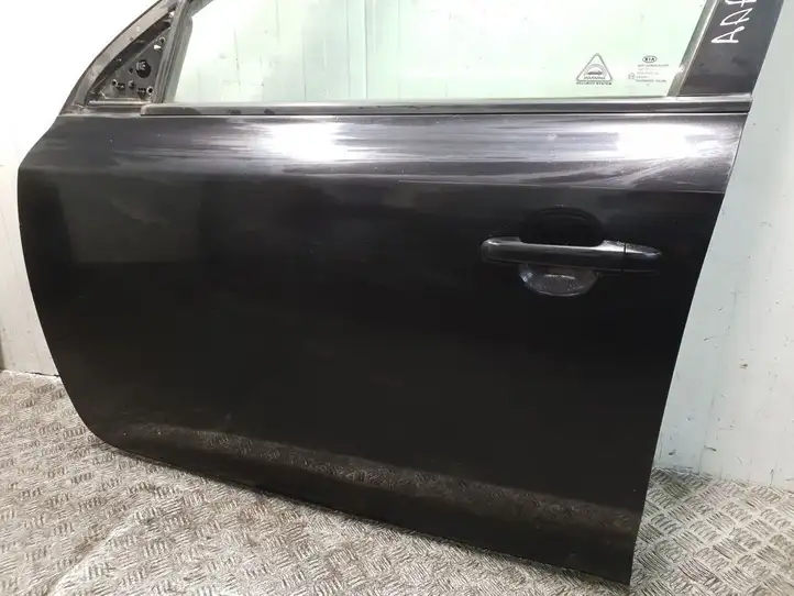 Kia Ceed (2010 - 2012) Дверь — фото 3