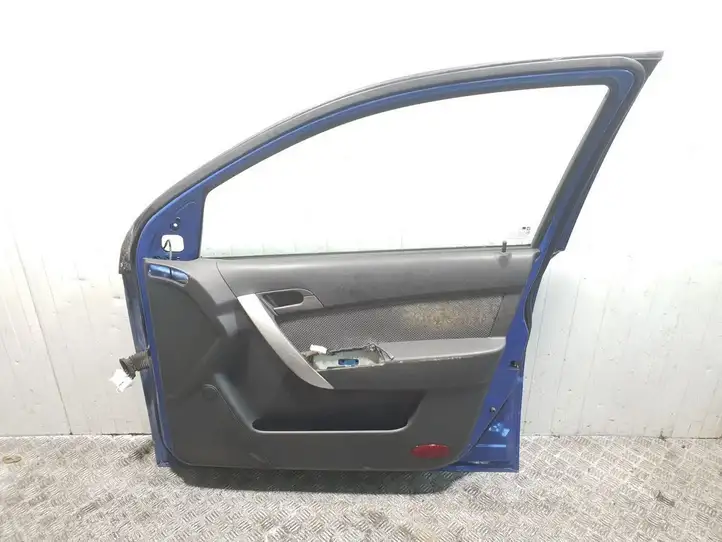 Chevrolet Aveo (2008 - 2011) Дверь — фото 5