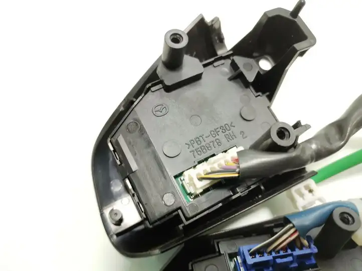 Mazda 6 (2009 - 2012) 75B979 Кнопки на рулевом колесе — фото 5