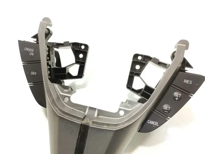 BMW 3 E90 E91 (2005 - 2012) Кнопки на рулевом колесе — фото 5