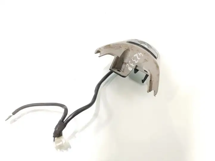 Toyota Yaris (2005 - 2009) 75B412 Кнопки на рулевом колесе — фото 2