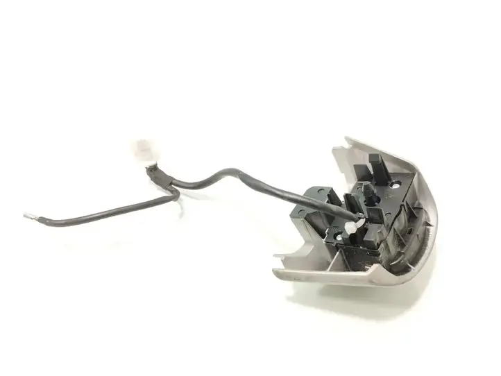 Toyota Yaris (2005 - 2009) 75B412 Кнопки на рулевом колесе — фото 3