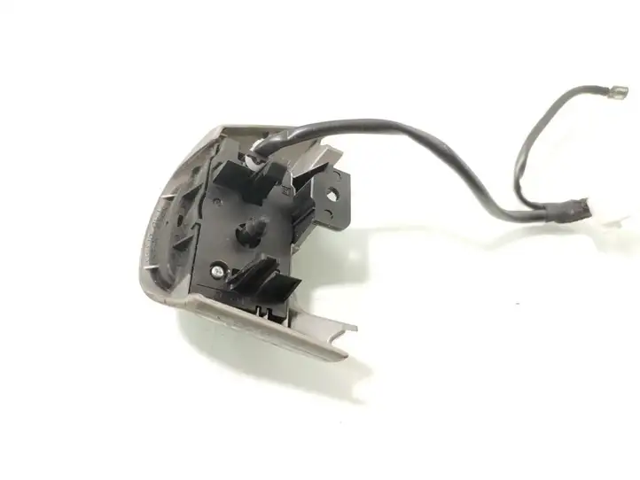 Toyota Yaris (2005 - 2009) 75B412 Кнопки на рулевом колесе — фото 4