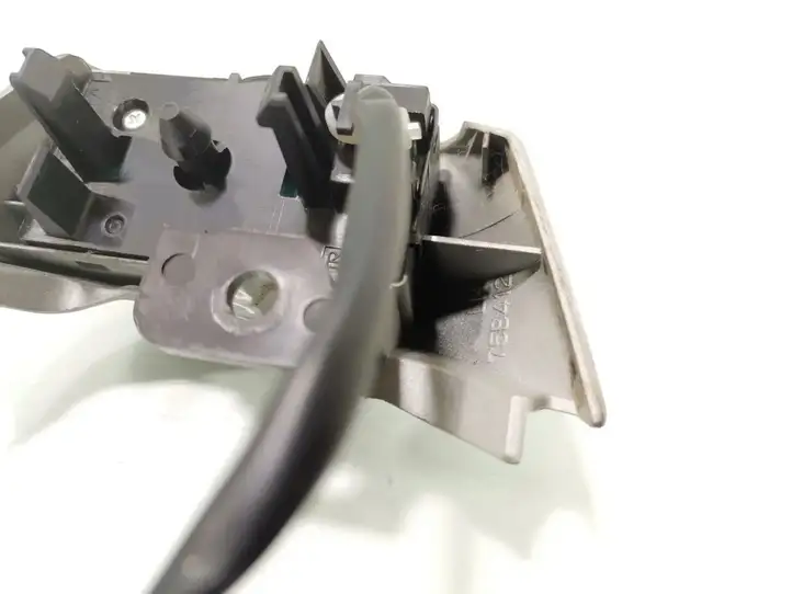 Toyota Yaris (2005 - 2009) 75B412 Кнопки на рулевом колесе — фото 5