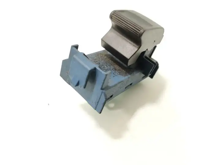 Toyota Avensis T270 (2009 - 2012) 84810-05070 Блок кнопок стеклоподъемников — фото 4