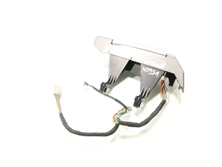 Land Rover Discovery 3 - LR3 (2004 - 2009) 8H22-13D767-DA Кнопки на рулевом колесе — фото 2