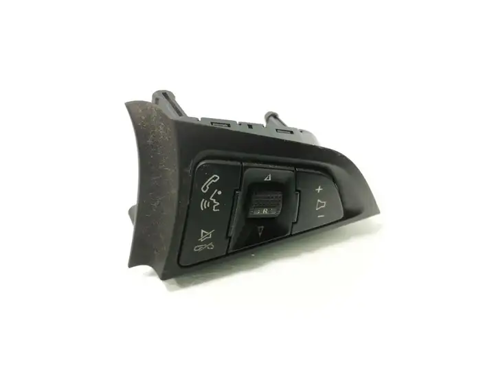 Opel Astra J (2009 - 2012) 13268686 Кнопки на рулевом колесе — фото 1