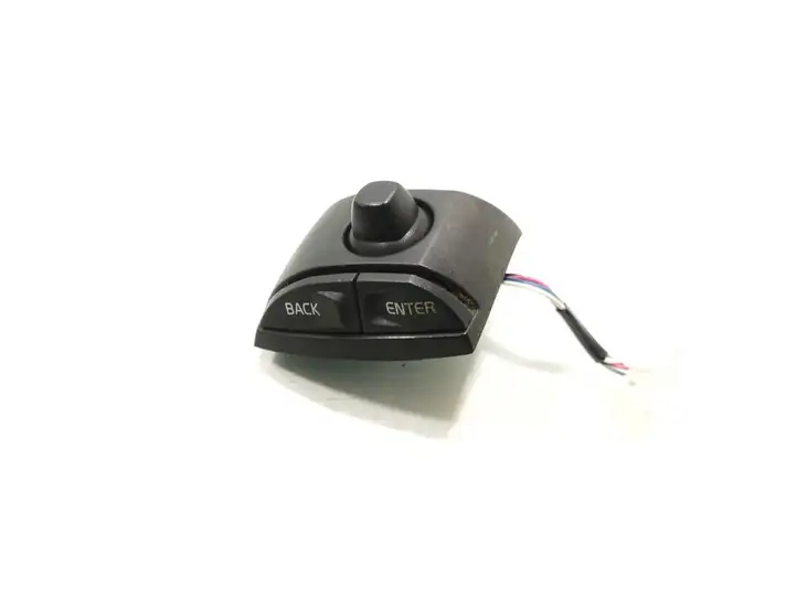 Volvo V50 (2008 - 2012) 31295571 Кнопки на рулевом колесе — фото 1