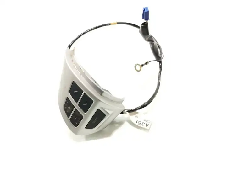 Citroen C-Crosser (2007 - 2013) 75B471 Кнопки на рулевом колесе — фото 1