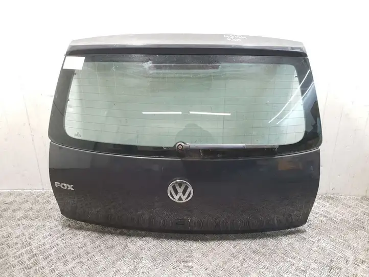 Volkswagen Fox (2009 - 2011) Крышка багажника — фото 1