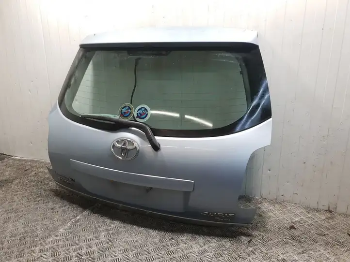 Toyota Auris 150 (2006 - 2012) Крышка багажника — фото 2