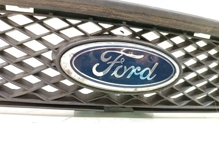 Ford S-MAX (2006 - 2010) 6M21-R8200-AG Верхняя решетка радиатора — фото 2