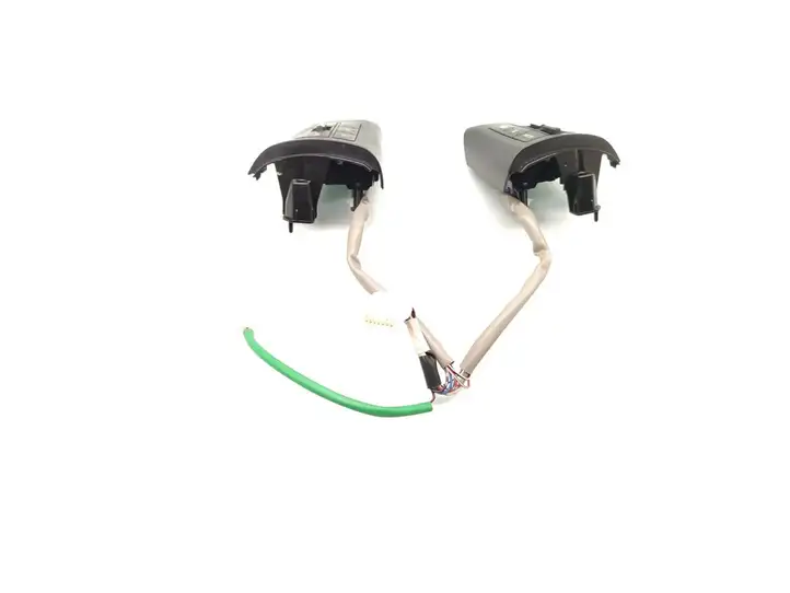 Mazda 6 (2009 - 2012) 75B979 Кнопки на рулевом колесе — фото 2