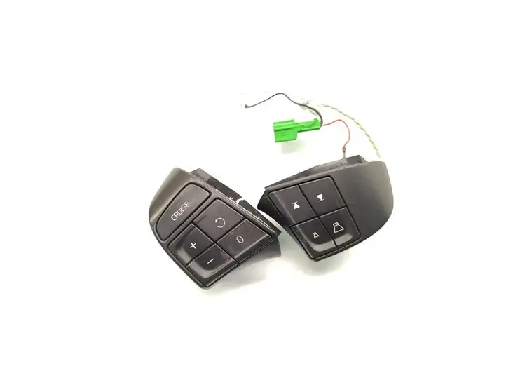 Volvo C30 (2010 - 2013) 31313949 Кнопки на рулевом колесе — фото 1