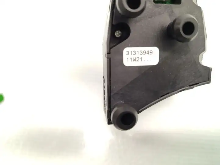 Volvo C30 (2010 - 2013) 31313949 Кнопки на рулевом колесе — фото 4