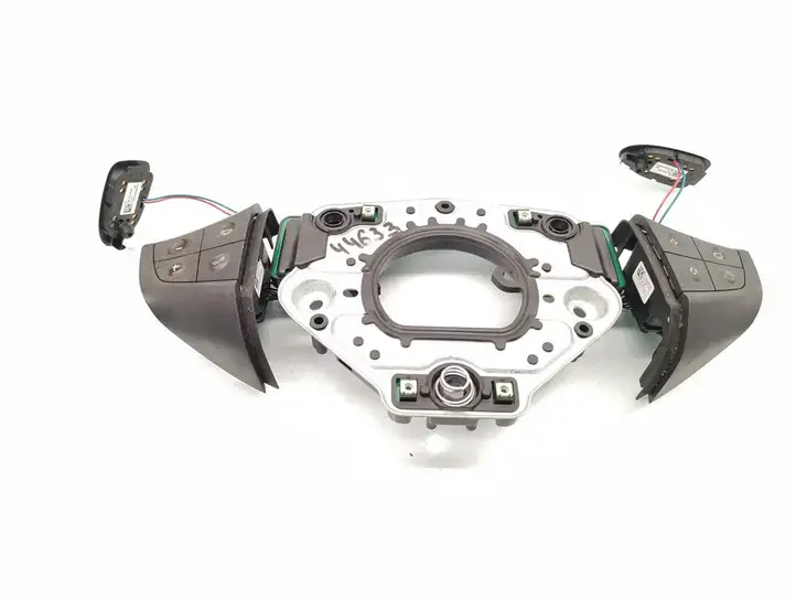 Mercedes-Benz R W251 (2005 - 2013) A1644605103 Кнопки на рулевом колесе — фото 1