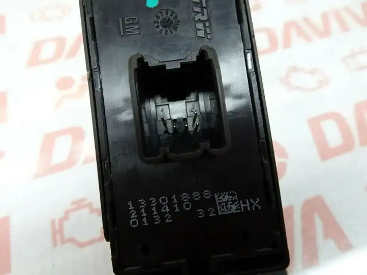 Opel Astra J (2009 - 2012) 13301888 Кнопка стеклоподъемников — фото 4
