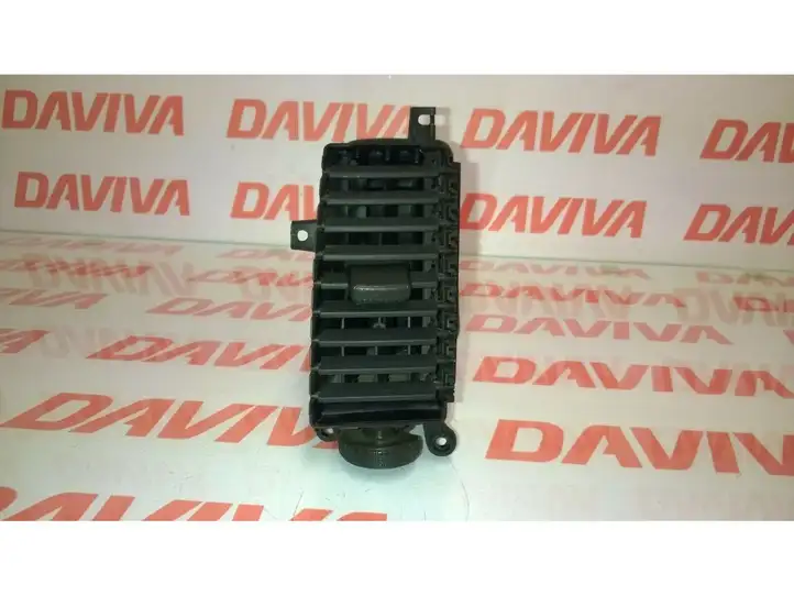 Nissan Navara D40 (2004 - 2015) 68750EB30 Боковой воздушный дефлектор — фото 1