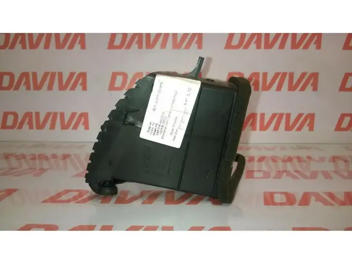 Nissan Navara D40 (2004 - 2015) 68751EB30 Боковой воздушный дефлектор — фото 2