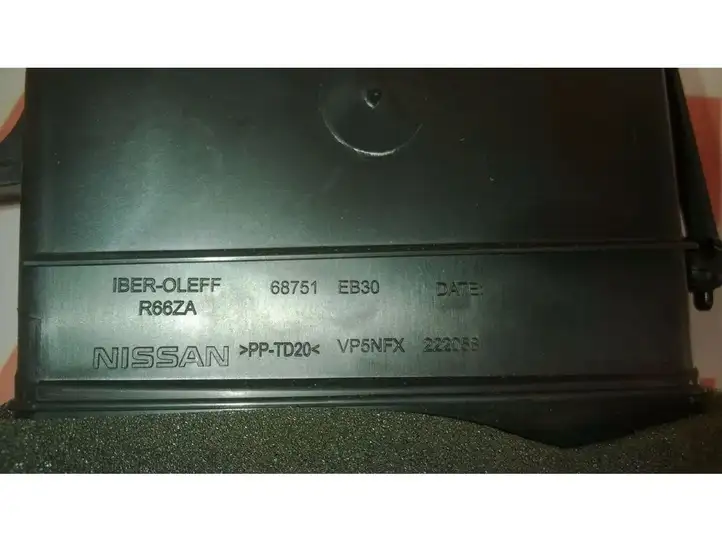 Nissan Navara D40 (2004 - 2015) 68751EB30 Боковой воздушный дефлектор — фото 5