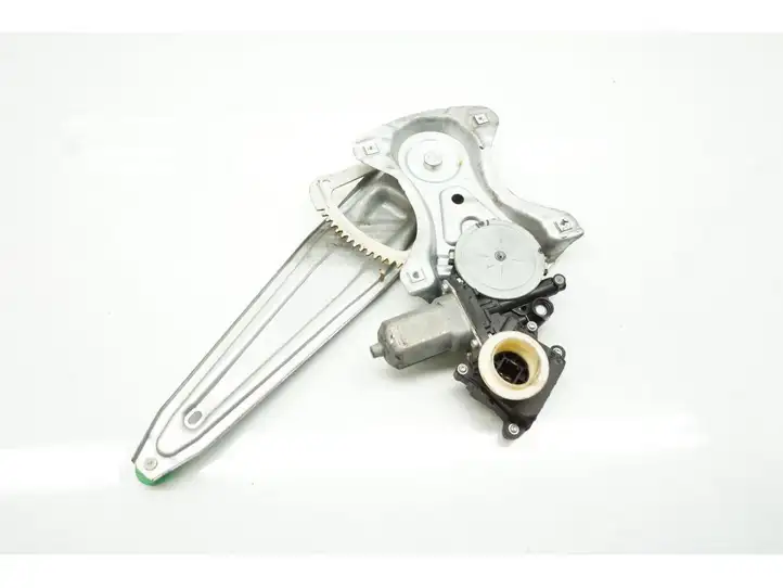 Toyota Avensis T270 (2009 - 2012) 977556-106 Стеклоподъемник задней двери — фото 1