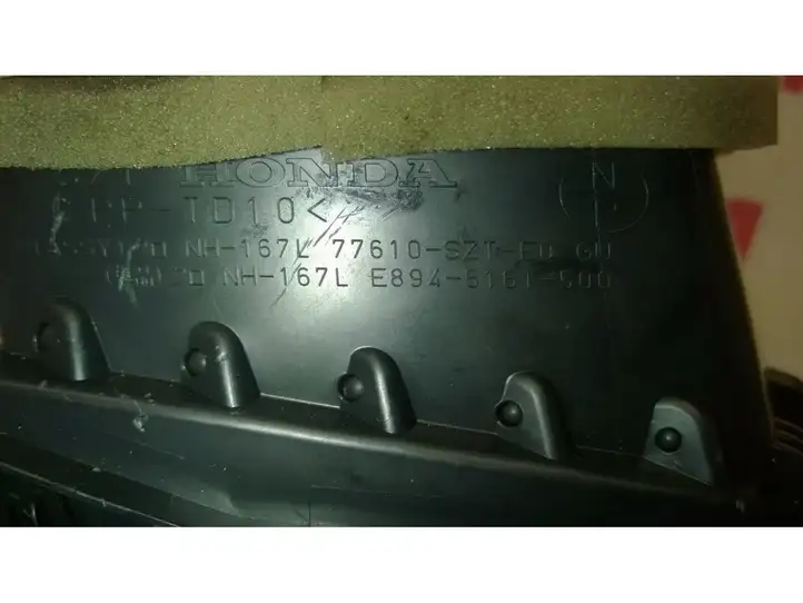 Honda CR-Z (2010 - 2016) 77610-SZT-E0 Боковой воздушный дефлектор — фото 7