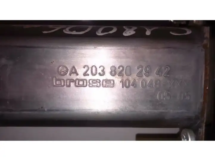 Mercedes-Benz C AMG W204 (2007 - 2014) A2037300946 Стеклоподъемник задней двери — фото 4