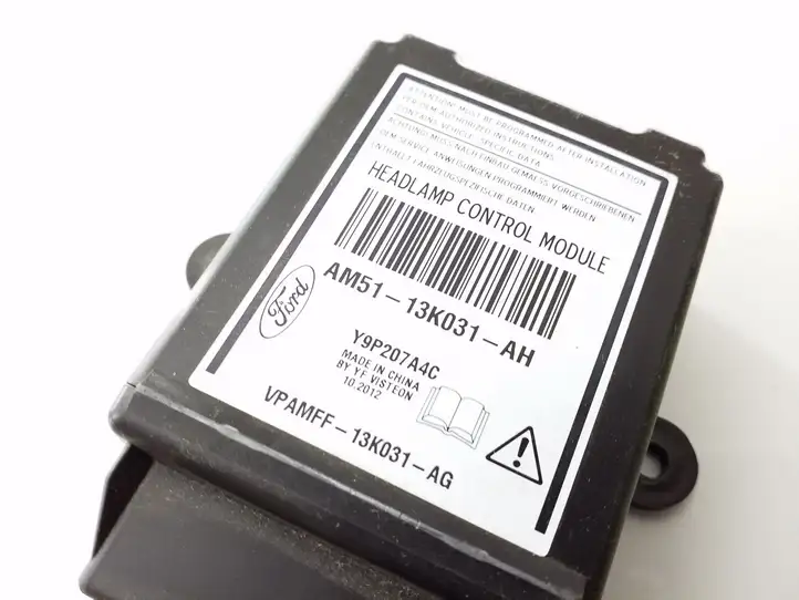 Ford Focus (2011 - 2015) AM5113K031AH Блок управления светом — фото 3